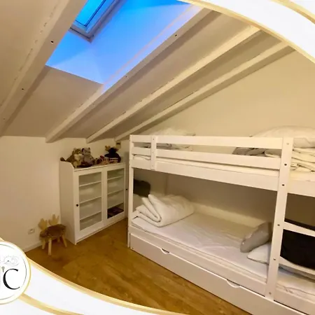 Comfortable Duplex With View * Allos