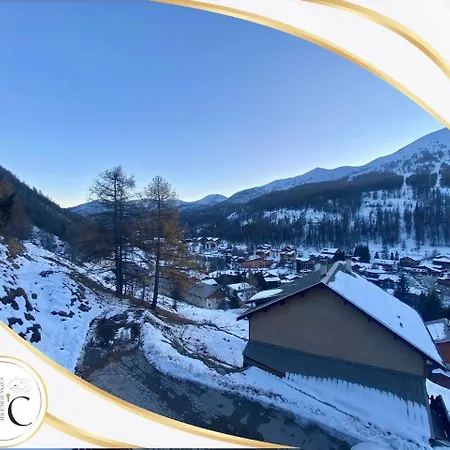 Comfortable Duplex With View Appartement Allos