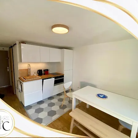 Comfortable Duplex With View