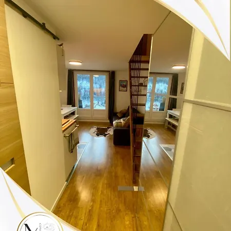 Comfortable Duplex With View Ла-Фу