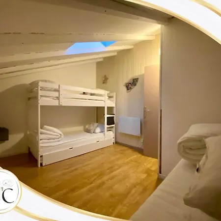 Comfortable Duplex With View *