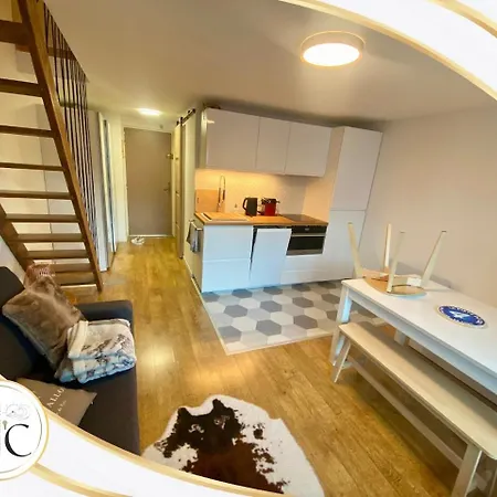 Comfortable Duplex With View